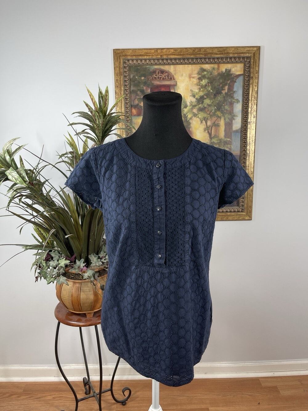 Tommy Hilfiger Navy Eyelet Lace Blouse XS Short Sleeve Cotton Top Boho Academia